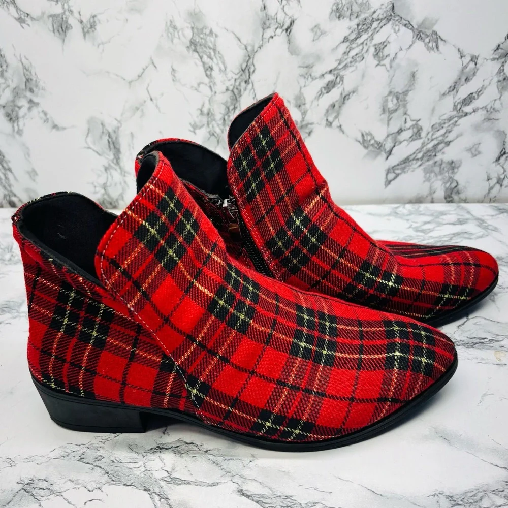Red Plaid Tartan Lightweight Ankle Boots Side Zipper Size 6.5 / 37